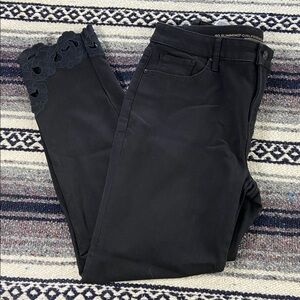 Chico's Black Sz 0.5 So Slimming Girlfriend Slim Leg Ankle Cropped Jeans Lace 6